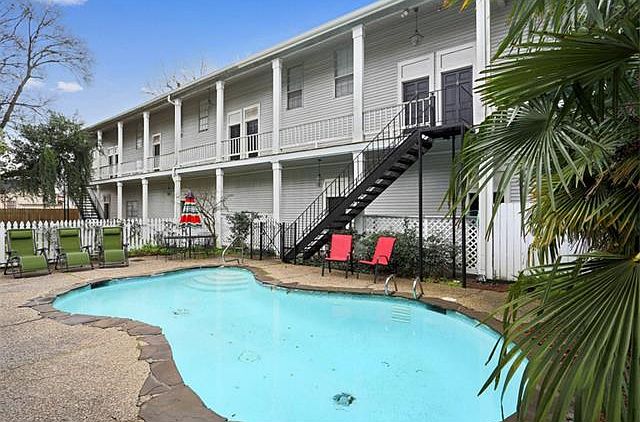1st image of 825 Louisiana Ave APT 1