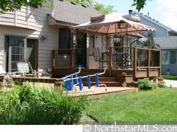 2nd image of 8941 Cambridge Court