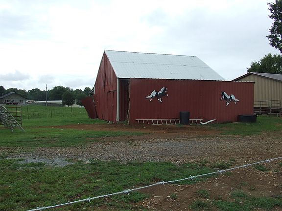 3rd image of 108 Fairview Ln