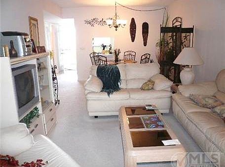2nd image of 2515 NE 1st Ct #3060