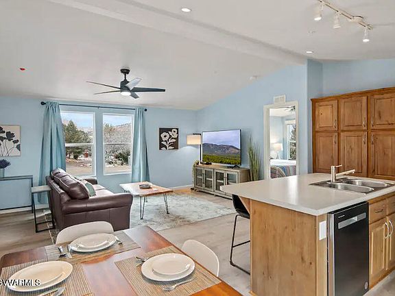 4th image of 905 Andante Drive