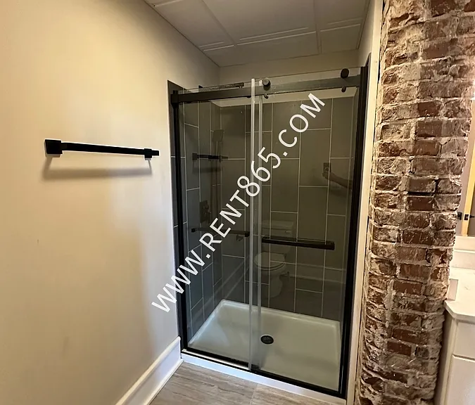 114 Dameron Ave #102 — Photo 7