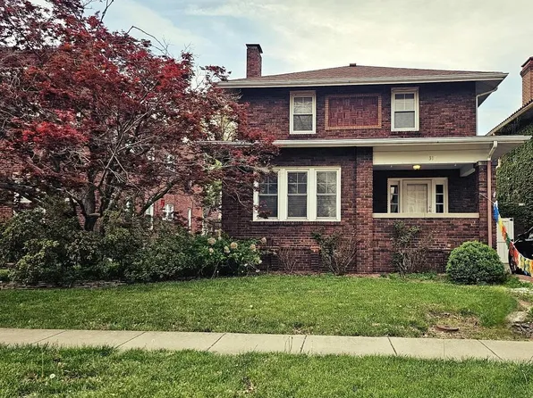 317 E Franklin St, Taylorville, IL 62568