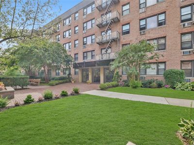3 Birchwood Court #4B, Mineola, NY, 11501