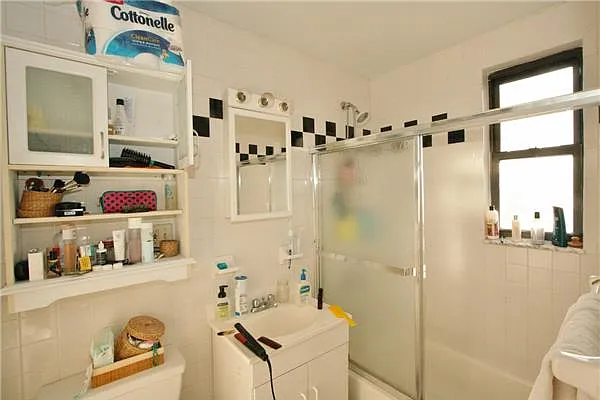 Rented by R New York | media 29