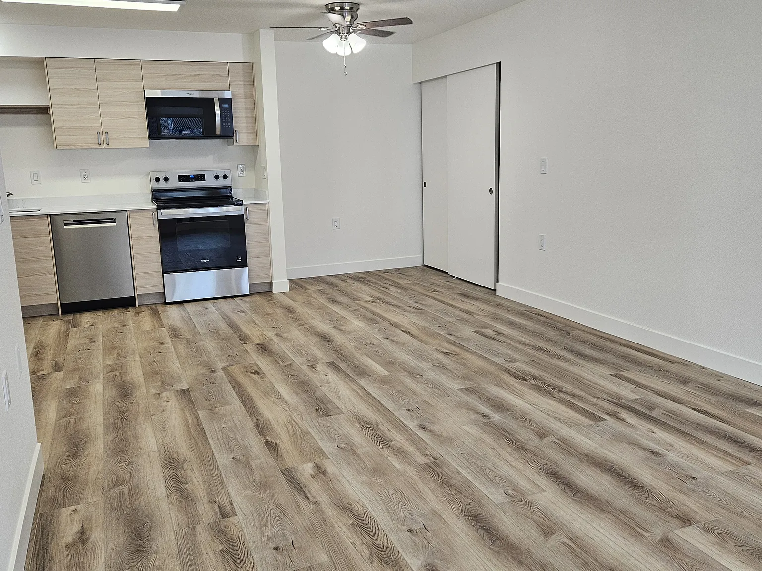 1 bed, 700 sqft, $1,750 — Photo 4