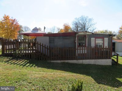 41 Three Hot Dog Rd, Falling Waters, WV, 25419