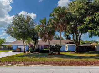 5230 Twin Palms Rd, Fruitland Park, FL 34731