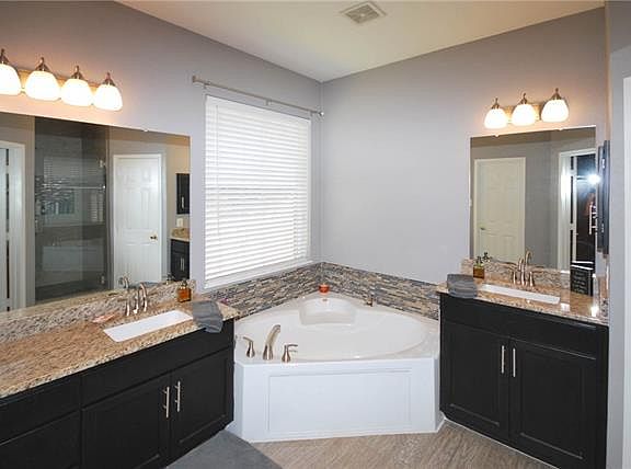 3rd image of 6903 Holly Hills Ln