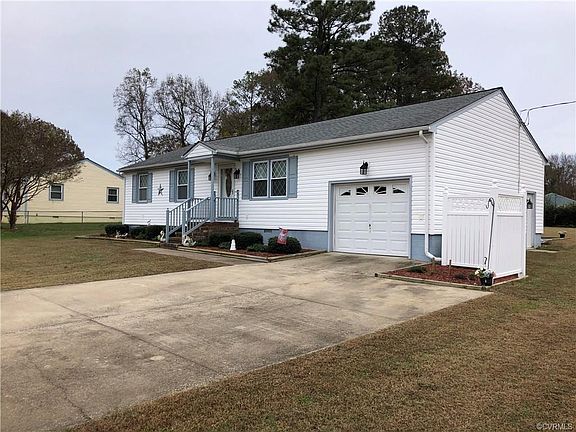 2nd image of 11301 Thomas Dr