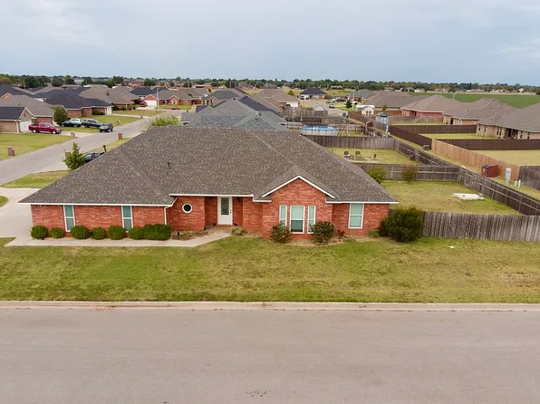1821 Puma Dr, Altus, OK 73521