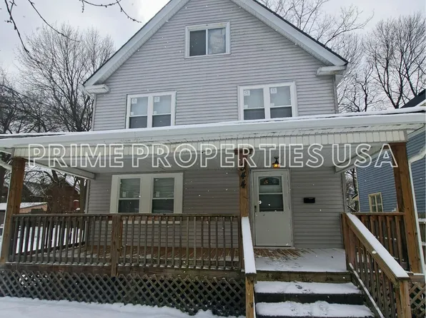 944 Bloomfield Ave, Akron, OH 44302