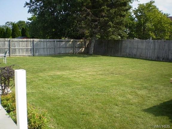 3rd image of 92 Jerome Ct