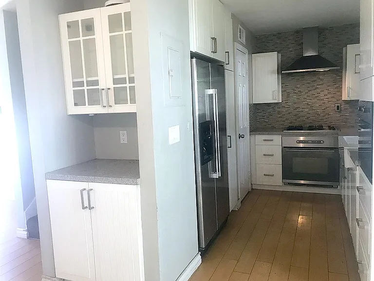 8627 Wilbur Ave #2 — Photo 4