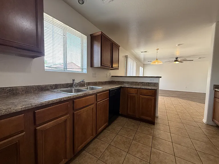 7372 W Ian Dr — Photo 11