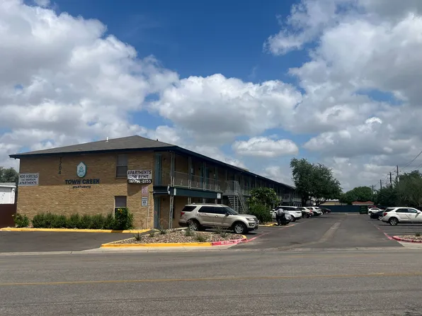 Town Creek Apartments