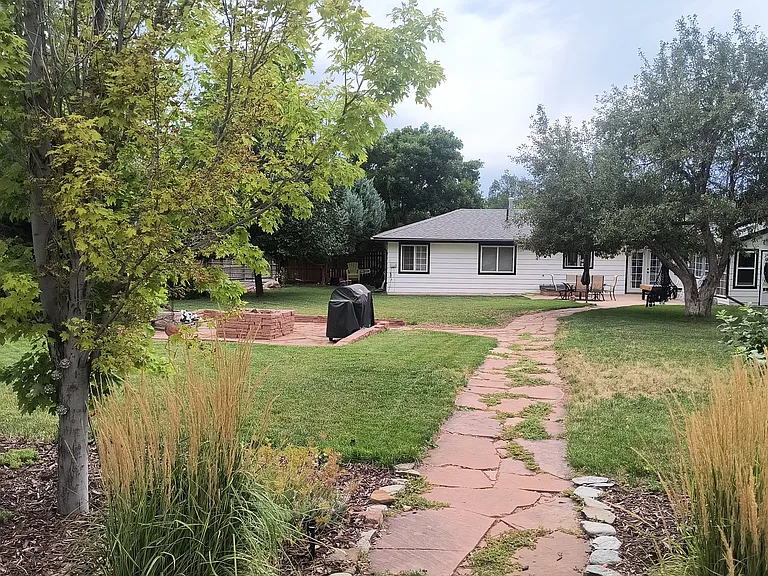 4104 Cherry Hills Dr — Photo 2