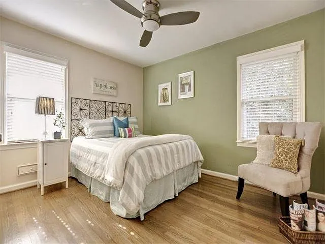 1624 Berkeley Ln NE — Photo 15