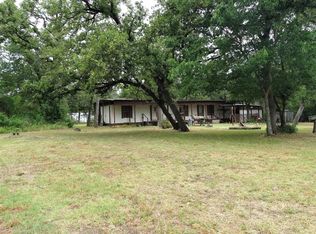565 Blueberry Hill Rd, Somerville, TX 77879