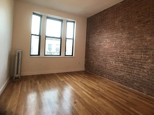 Rented by Bohemia Realty Group | media 39