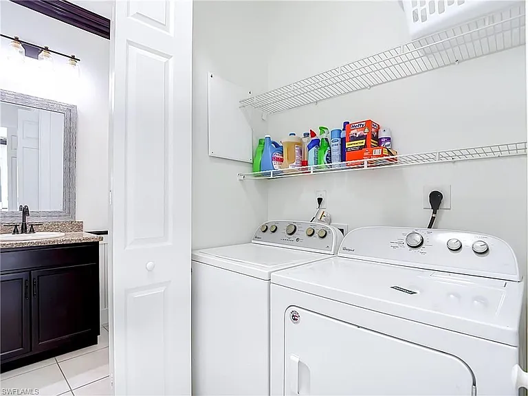 5462 Useppa Dr — Photo 36