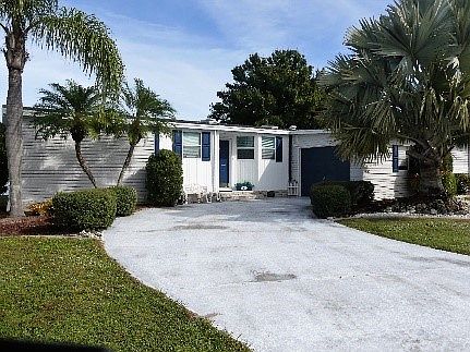 Front of home; note garage