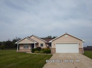 309 S High, Fairmount, IL 61841