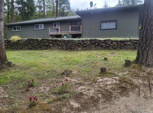 215 Dawn Allan Dr, Grants Pass, OR 97527