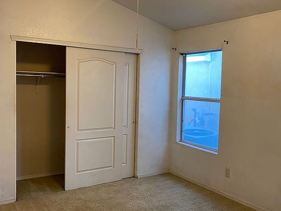 5th image of 2983 Fountain Ave