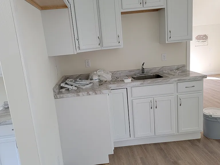 821 W South St — Photo 6