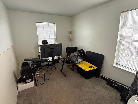 5th image of 3727 Wilkinson Dr #402