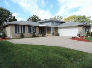 7608 Williams St, Downers Grove, IL 60516