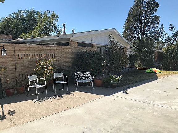 2nd image of 1401 W Thomas St