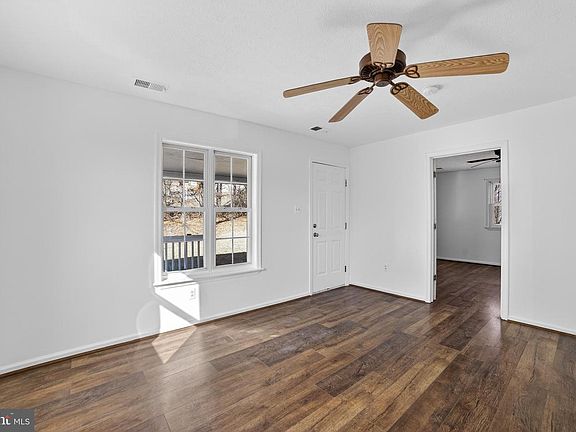 3rd image of 344 Frog Hollow Rd