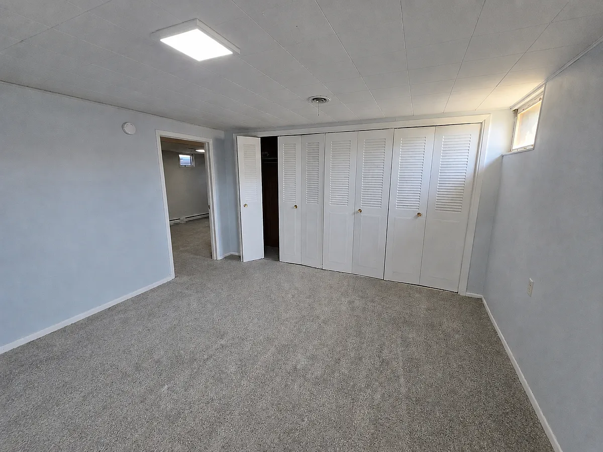 bedroom two - 1444 Yellowstone Ave #2