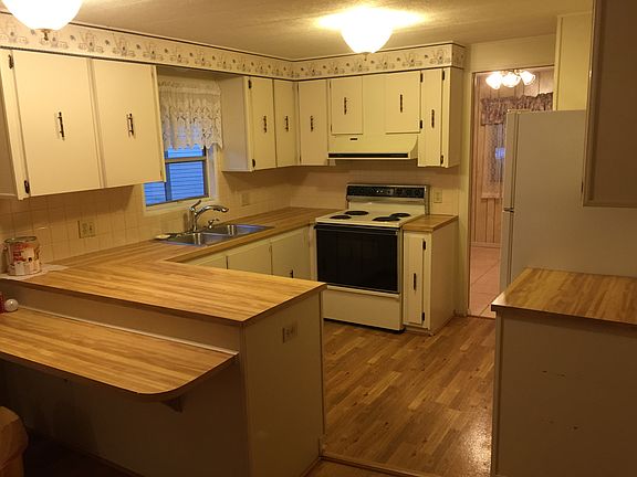 3rd image of 573 Pine Needle Ct