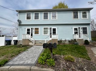 59 Vicksburg St, Providence, RI 02904