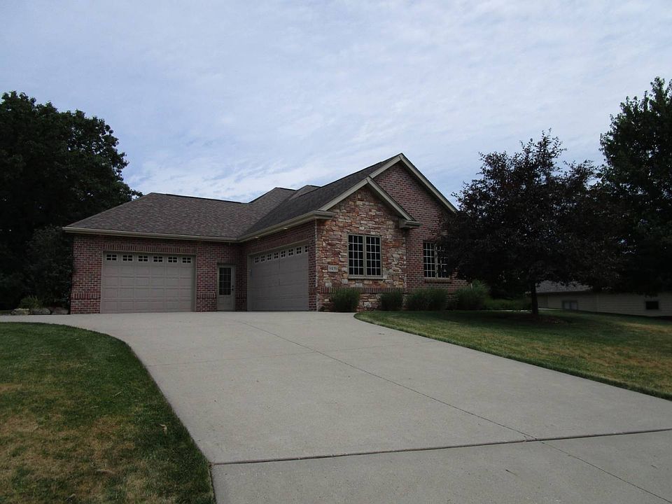 1st image of 9439 NW Cherry Glen Ln