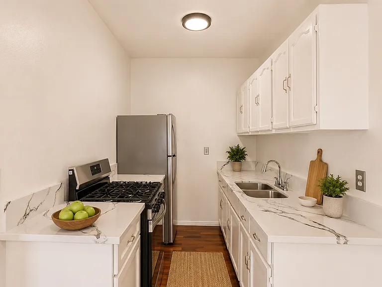 1427 N Kingsley Dr #108 — Photo 17