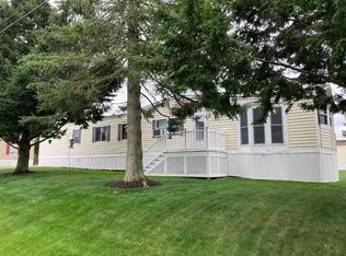 7 Marie Cir, Sabattus, ME 04280