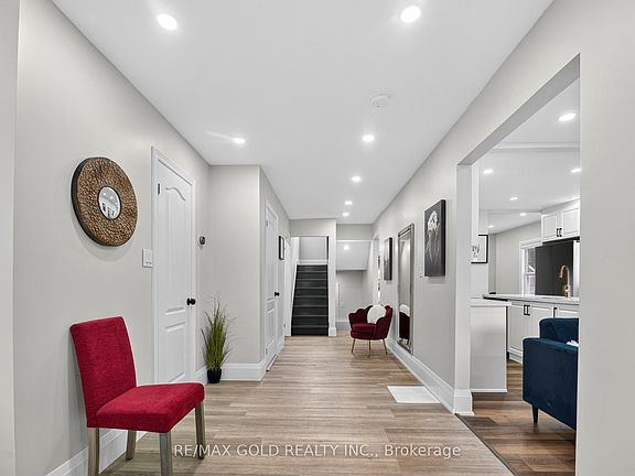 4th image of 3 Wardrope Ave