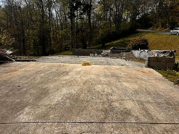 2nd image of 302 Stanley Dr