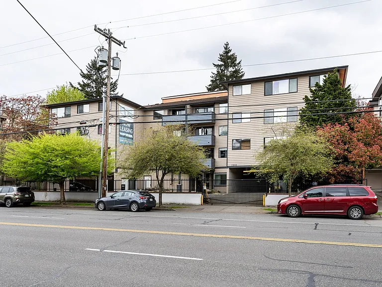 Northlink Apartments — Photo 9