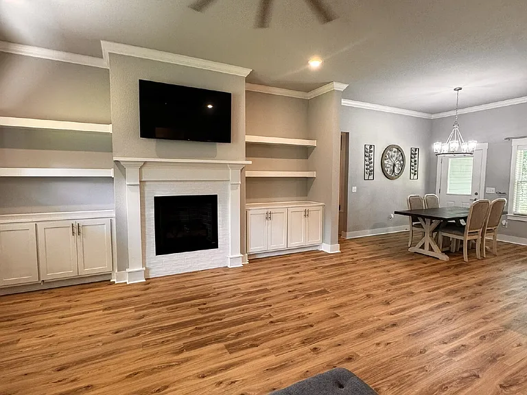12 Hobkirk Dr — Photo 4