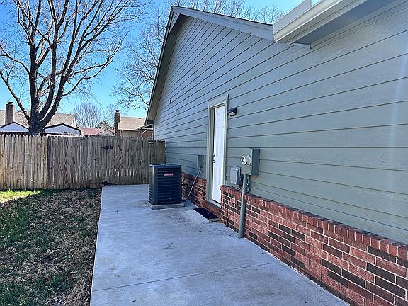 3rd image of 1117 S 32nd St