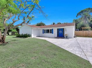 2824 Poinciana St, Naples, FL 34105