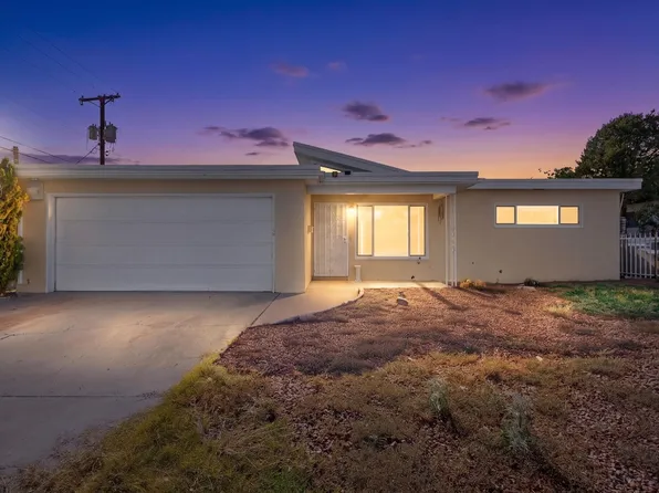 1009 Dakota St NE, Albuquerque, NM 87110