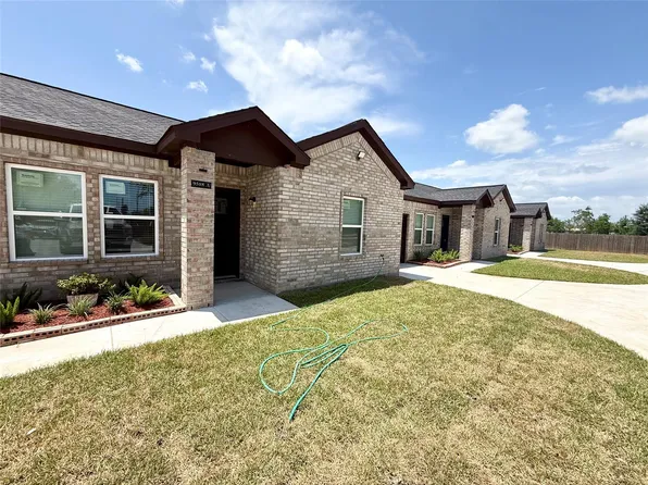 9508 Quaker Ct, Rosharon, TX