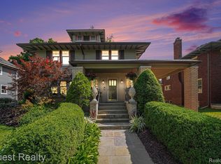 809 W 4th St, Royal Oak, MI 48067