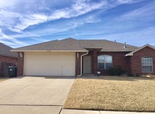 1840 Parkridge Dr, Norman, OK 73071